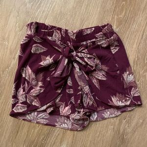 Floral tie up shorts